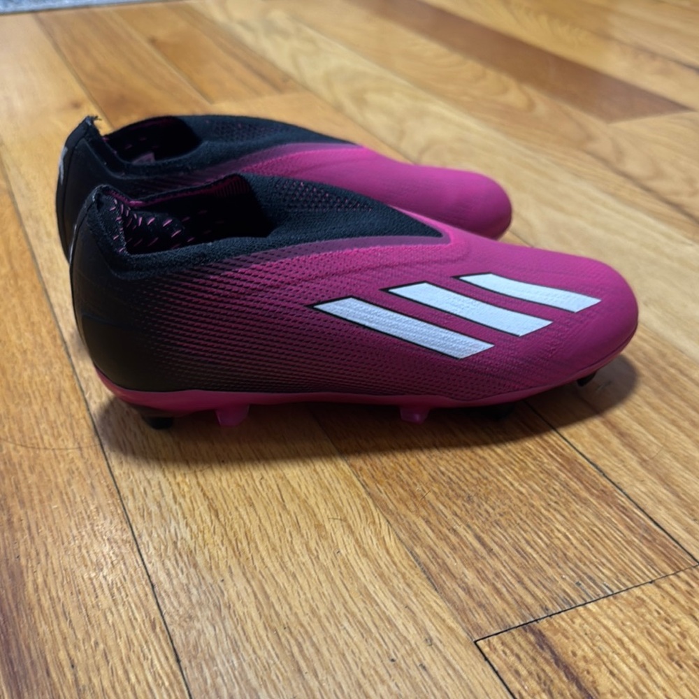 Adidas Pink and Black Sneakers Sleek Design